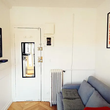 Sweet Place Eiffel Apartment
