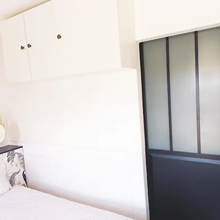 Sweet Place Eiffel Apartment